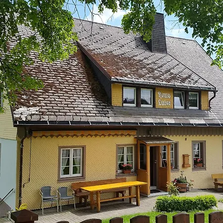 Haus Luise In Pensión Lenzkirch