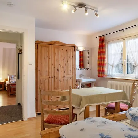 Haus Luise In Lenzkirch Gasthof